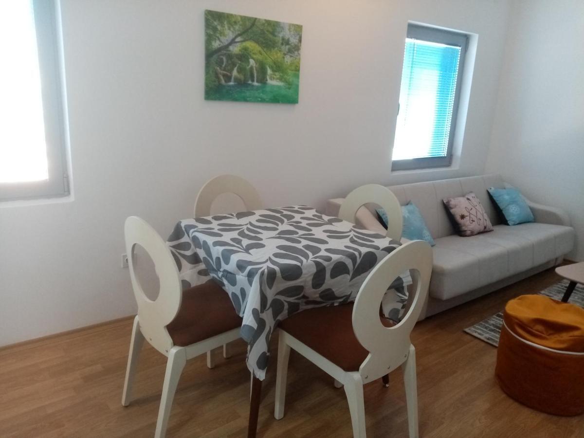 Flamanita Apartments Скопие Екстериор снимка