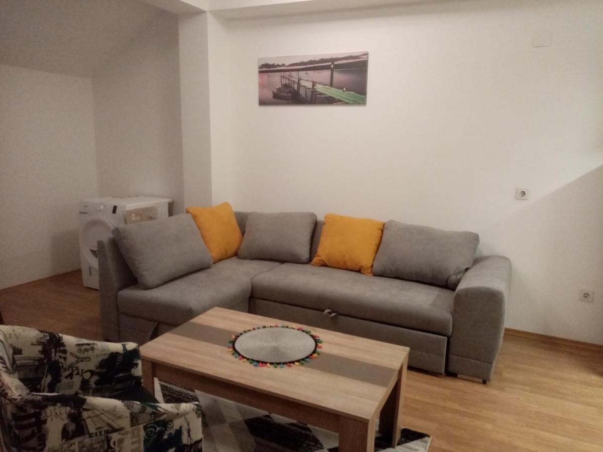 Flamanita Apartments Скопие Екстериор снимка