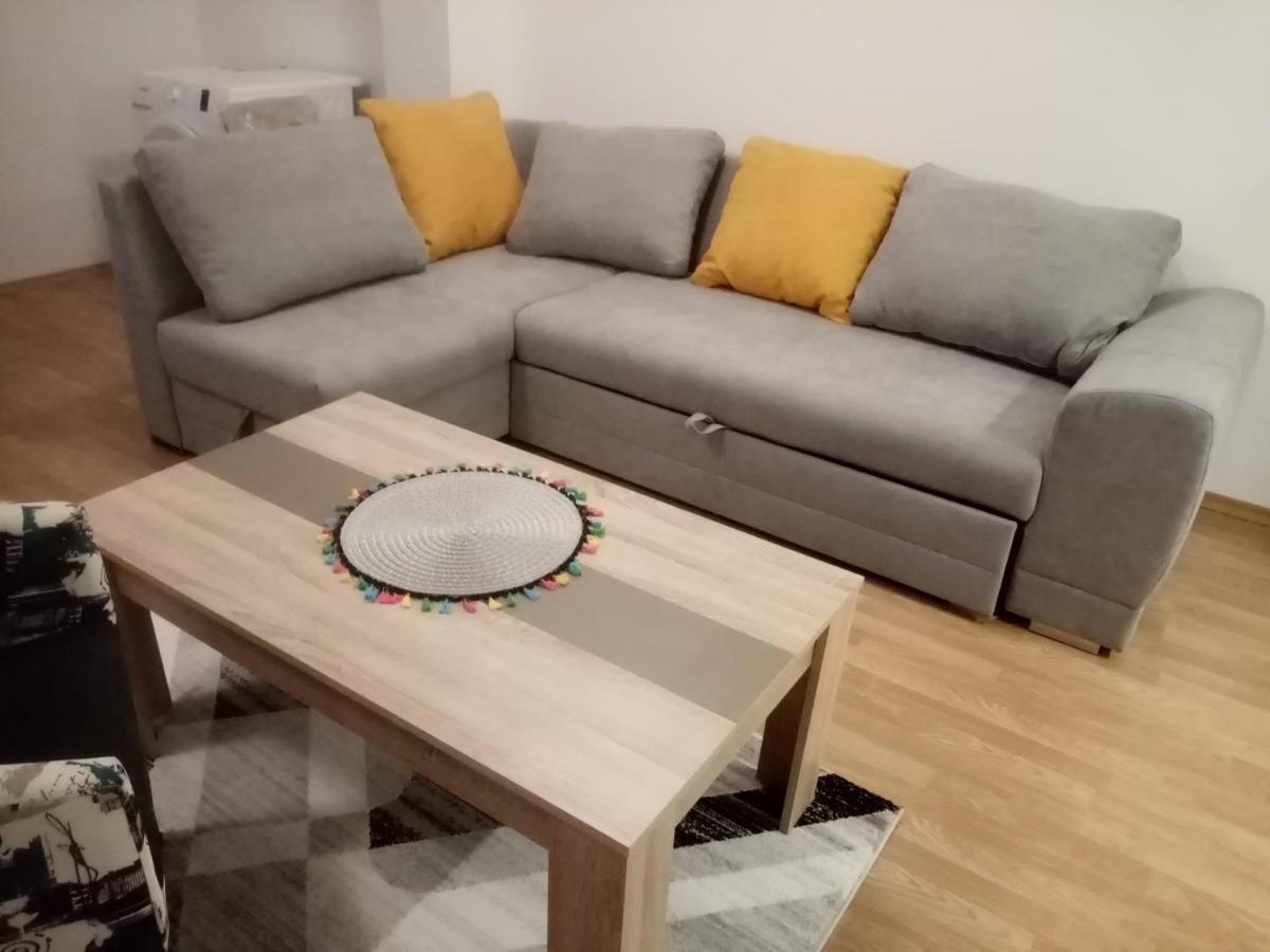 Flamanita Apartments Скопие Екстериор снимка